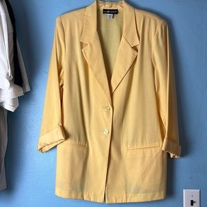 Sag Harbor Women's Yellow 2 Button Blazer Size 16